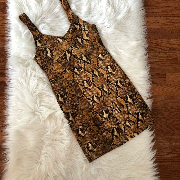 Zara Dresses & Skirts - NWOT Zara Snakeskin Print Mini Dress Size Large